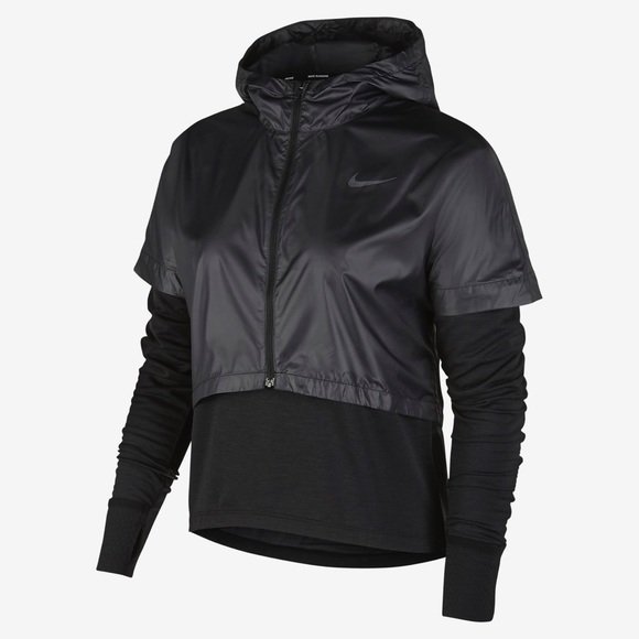 Nike Tops - Nike Therma Women’s Long Sleeve Running Top JL25